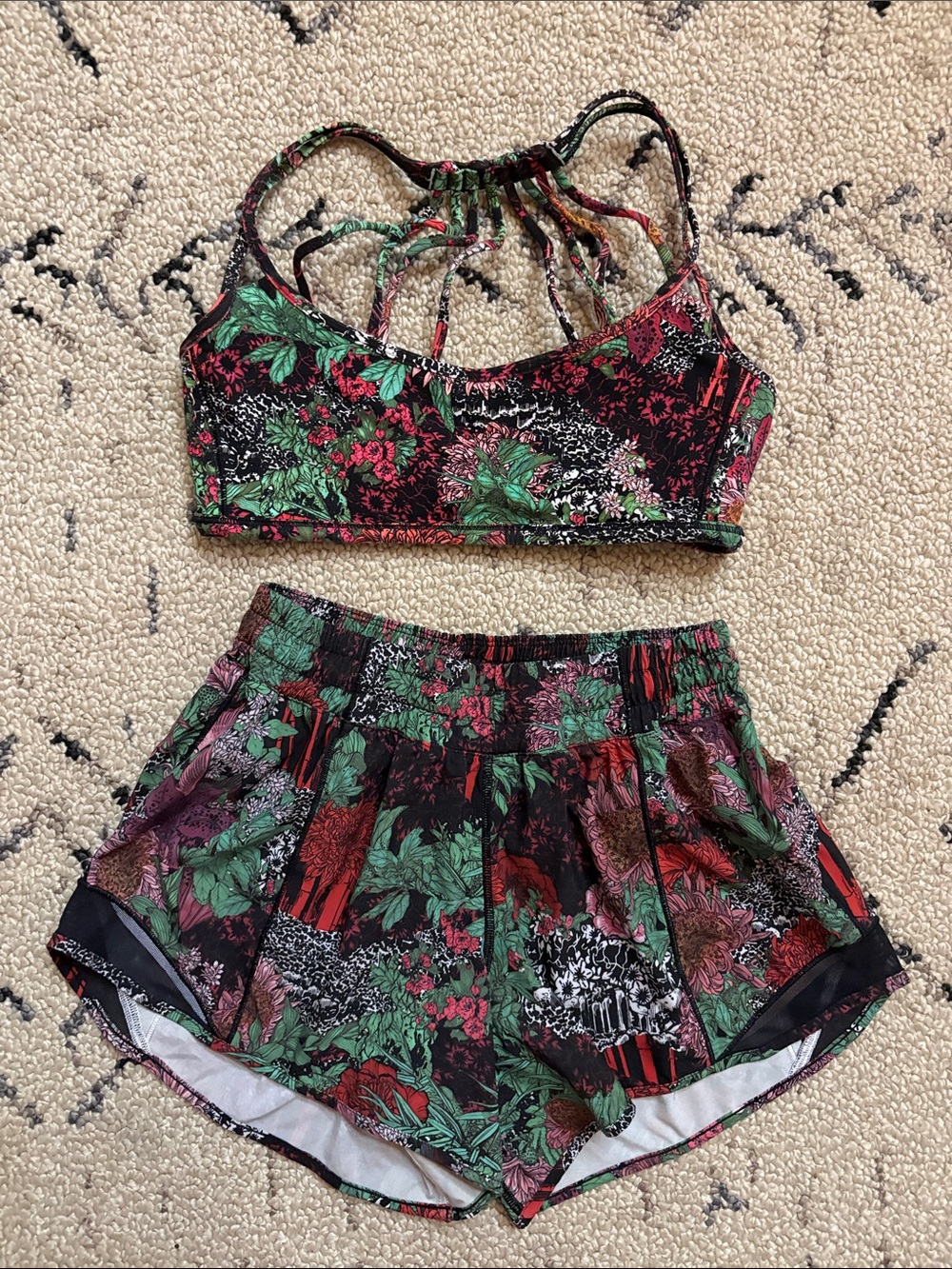 Lululemon set size 6 EUC